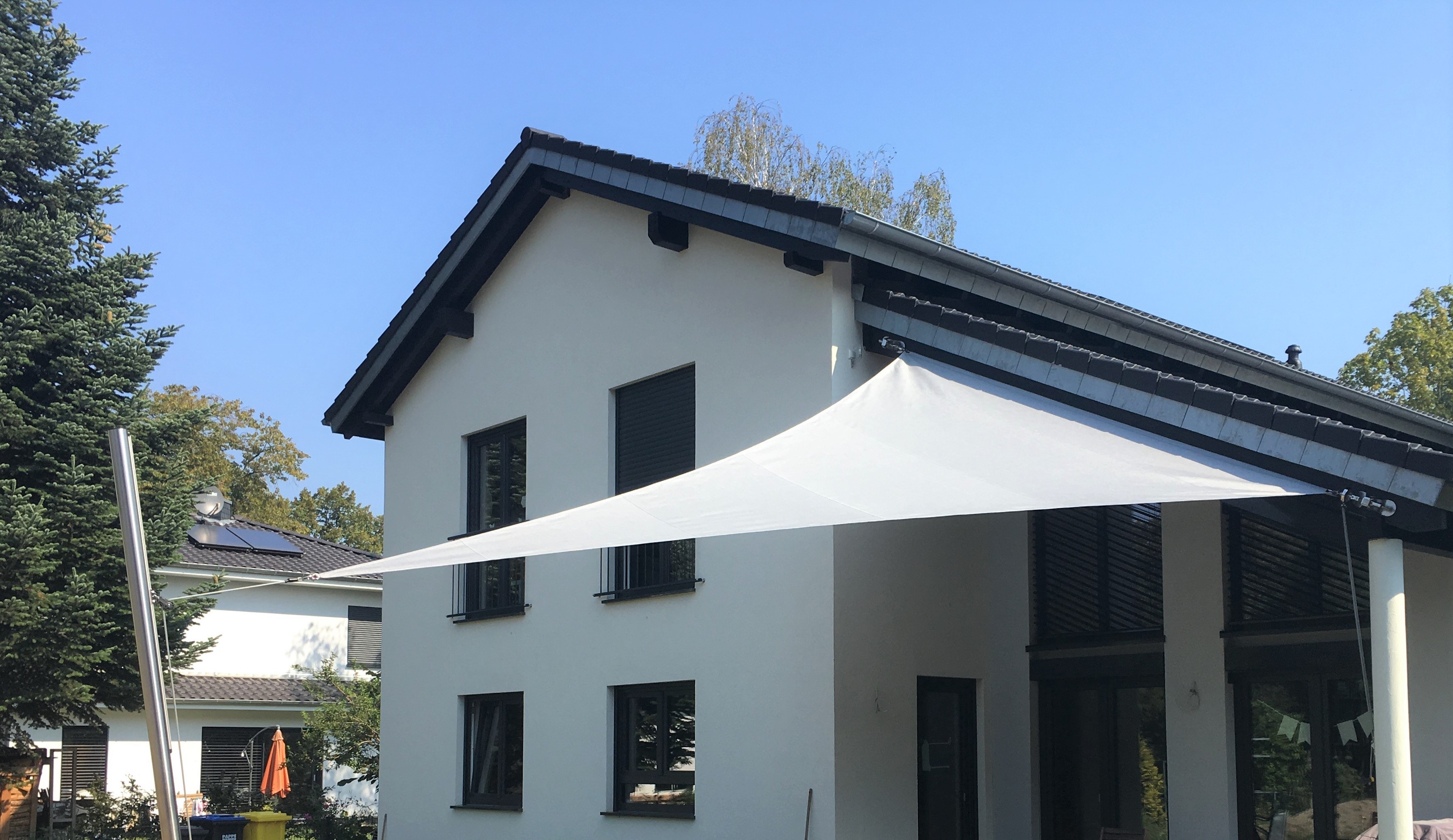 Aufrollbares SunFurl-Sonnensegel  E1 RM bis 45m² / 65m²